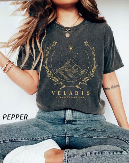 Gold print Velaris t-shirt, The Night Court t-shirt, SJM merch