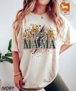 Comfort Colors Halloween Spooky Shirt For Mom, Retro spooky mama T-shirt, Spooky Mom Tee