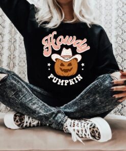 Howdy Pumpkin Western Halloween Sweatshirt, Spooky Halloween Mom Shirt, Womens Cute Pumpkin Halloween Comfort Colors Shirt