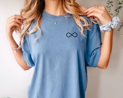 The Summer I Turned Pretty Infinity Pocket T-Shirt | TSITP | Moon and Stars Infinity | Team Conrad | Cousins Beach | Comfort Colors T-Shirt