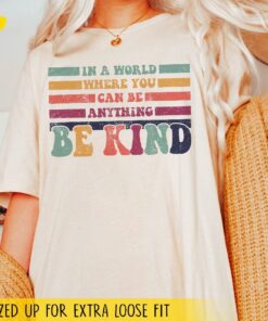 Be Kind Shirts, Retro Teacher Shirt, Groovy Teacher Outfits, Back To School Shirt for Teacher