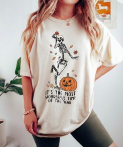 Halloween Skeleton Shirt, Skeleton Fall Shirt, Women's Skeleton Shirt