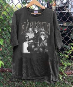 Maneskin Signatures T Shirt, Måneskin Music Band Graphic Tee Shirt, Måneskin 2023 World Tour Tee Shirt