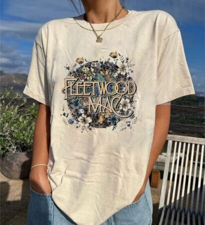 Vintage Rock Band Shirt, Fleetwood Mac Rumours Shirt, Perfect for Fans and Collectors of Classic Rock Shirt, Gift for Rock Fans, Band Tee