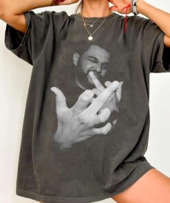 The Weeknd Middle Finger XO Tour 2025 Vintage Washed T Shirt, The Weeknd Vintage Shirt