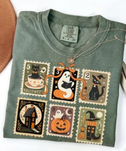 Halloween Shirt, Retro Ghost T-Shirt, Coquette Fall Top, Women's Halloween Tee, Pumpkin Season
