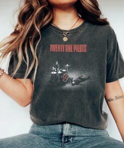 Twenty One Music Tour 2025 Vintage Shirt