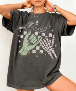 Halloween Skeleton Hands Shirt, Wicked Hands Couples Tee, Spooky Season Retro Fall Halloween T-Shirt, Scary Gift for Couples