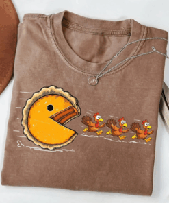 Pumpkin Pie Chasing T-Shirt, Funny Thanksgiving Shirt, Thanksgiving Game, Humor Fall Tee, Pacman Eating Turkeys, Pac Man Top
