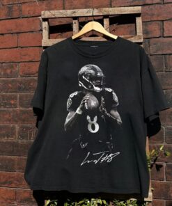 Lamar Jackson Shirt, Baltimore Football Tee, Vintage Graphic T-Shirt, Lamar Jackson Fan Gift, Unisex Game Day Sweatshirt Apparel