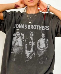 20th Anniversary Jonas Brothers T-Shirt, Living The Dream Tour 2025 Fan Tee, I Love Hot Dads Shirt, The Album Concert Gift, Gift For Fan