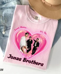 Retro Boyband Graphic T-Shirt – Vintage Music Tee, Sweet Mama Shirt