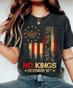 No Kings in America Shirt, Anti Trump T-Shirt, Political Shirts, Anti Maga Tee, Crown No Kings Top