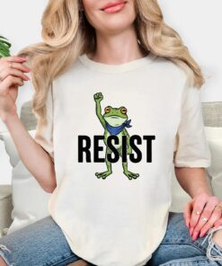 Resist Frog Shirt | Free Portland Freedom Frog Tee | Anti-MAGA & Activist T-Shirt