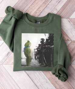 Resist Frog Sweatshirt, Free Portland Shirt, Freedom Frog Tshirt, Anti Maga Sweater, Anti Ice Protest Tee, Political Gift, Feminist Tshirt
