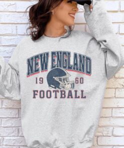 Vintage New England Football T-Shirt, Sweatshirt and Hoodie, Distressed 1960 Game Day Sweater, Retro Varsity Sports Crewneck