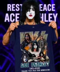 Ace Frehley Tribute Shirt, KISS Band Vintage Rock Tee, 1951-2025 Memorial Music Fan Gift, Classic Guitar Legend Retro Graphic T-Shirt