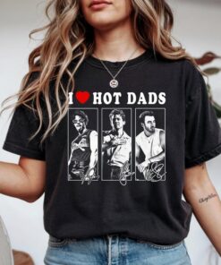 I Love Hot Dads Design Graphic T-Shirt, Jonas Bros 20th Anniversary Tour 2025 Jonas Brothers