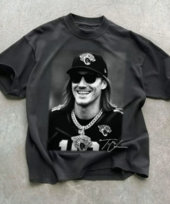 Trevor Lawrence Funny Vintage T-Shirt, Vintage 90s Sport Tee, Jacksonville Football Shirt, Gift For Fan