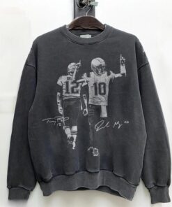 Vintage Drake Maye & Tom With New England Football Player Signature Shirt