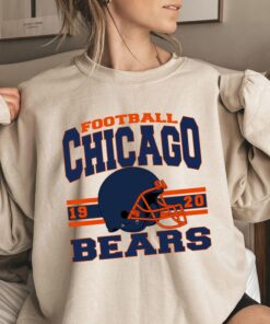 Vintage Chicago Football Shirt, Retro Bears Crewneck, Game Day Pullover, Windy City Sports Apparel, Fan Gift Ideas