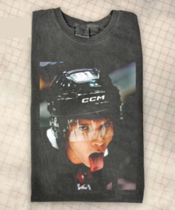 Hudson Williams Hockey Shirt, Heated Rivalry Inspired T-shirt, Ilya Rozanov Shane Hollander Couple Unisex Tee