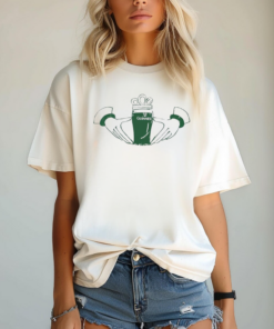 Claddagh Beer Irish Stout T-Shirt, St Paddy's Day 4 Leaf Clover Tee, Lucky 7 Y2K 90s Youth